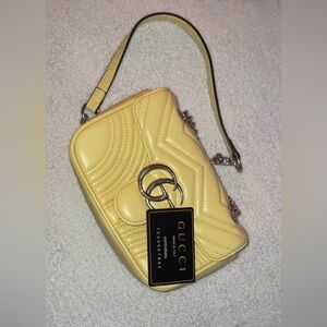 Gucci Shoulder Bag
GG Small Pastel Yellow 
Dimensions 6H 10W